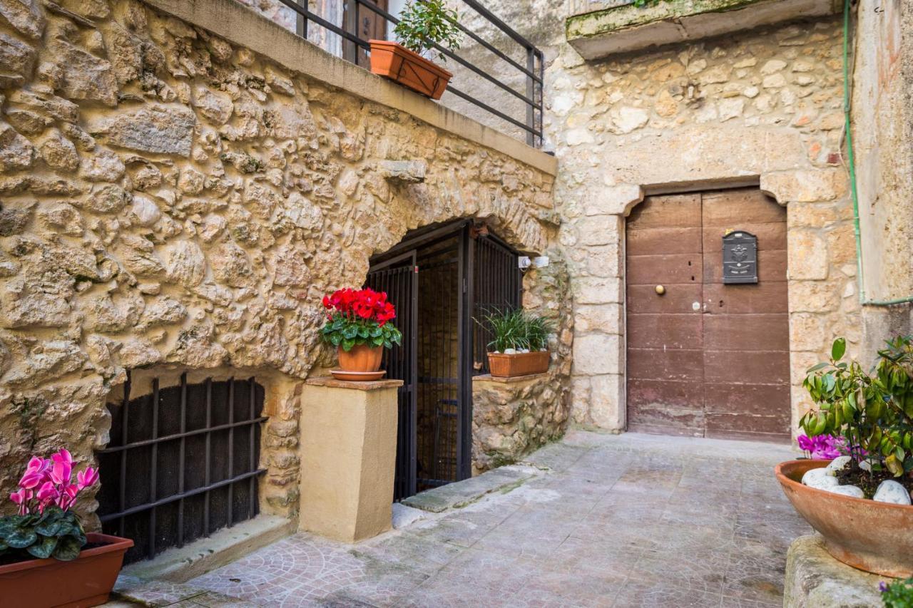 Casa Vacanze Porta Manfredi Arce Экстерьер фото